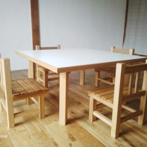 保育園・テーブル椅子